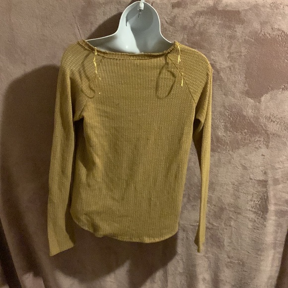 Yellow button up - Picture 2 of 2